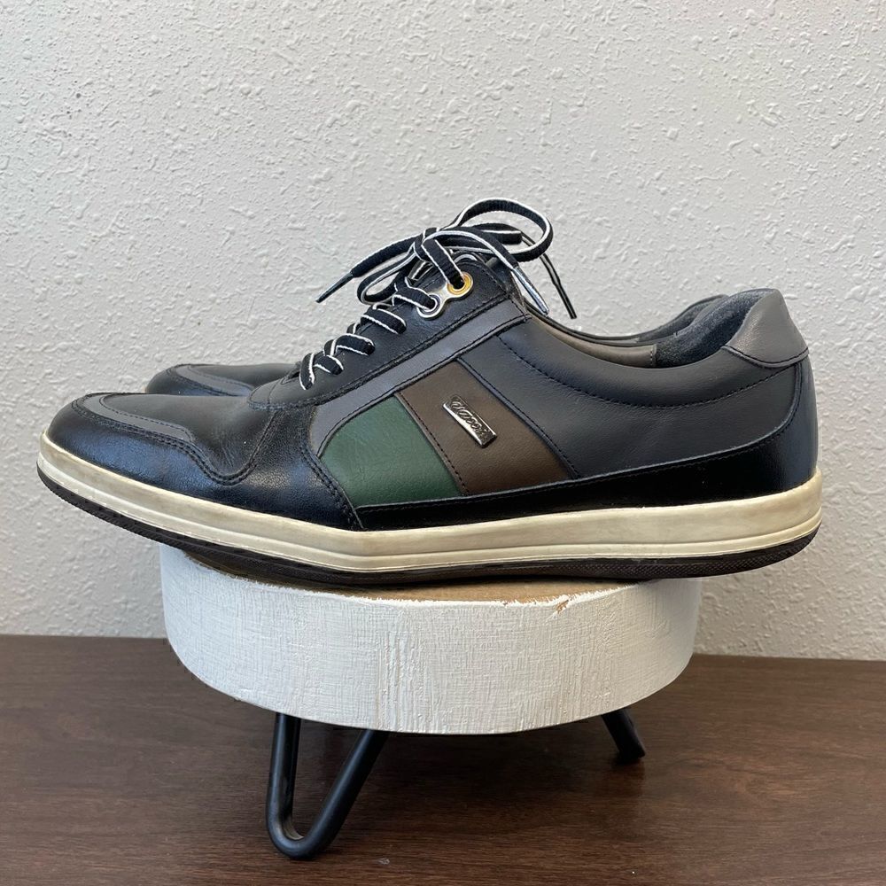 Tandy Leather Sneakers Size 5